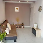 아파트 Lofos House *